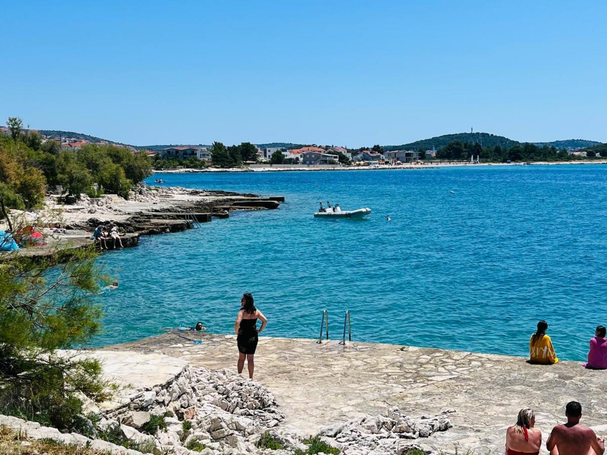 Apartmani Mate Rogoznica  Buitenkant foto
