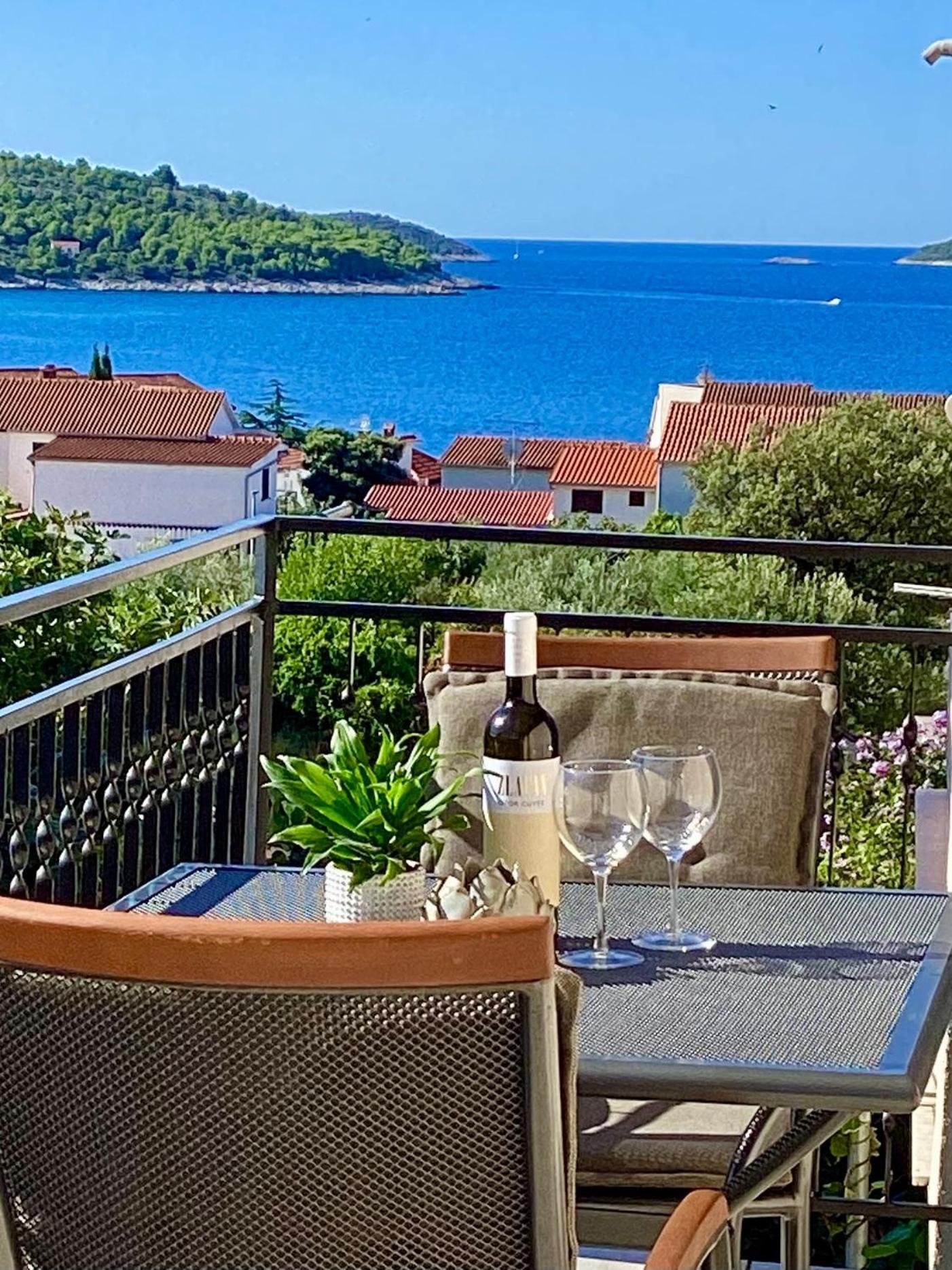 Apartmani Mate Rogoznica  Buitenkant foto