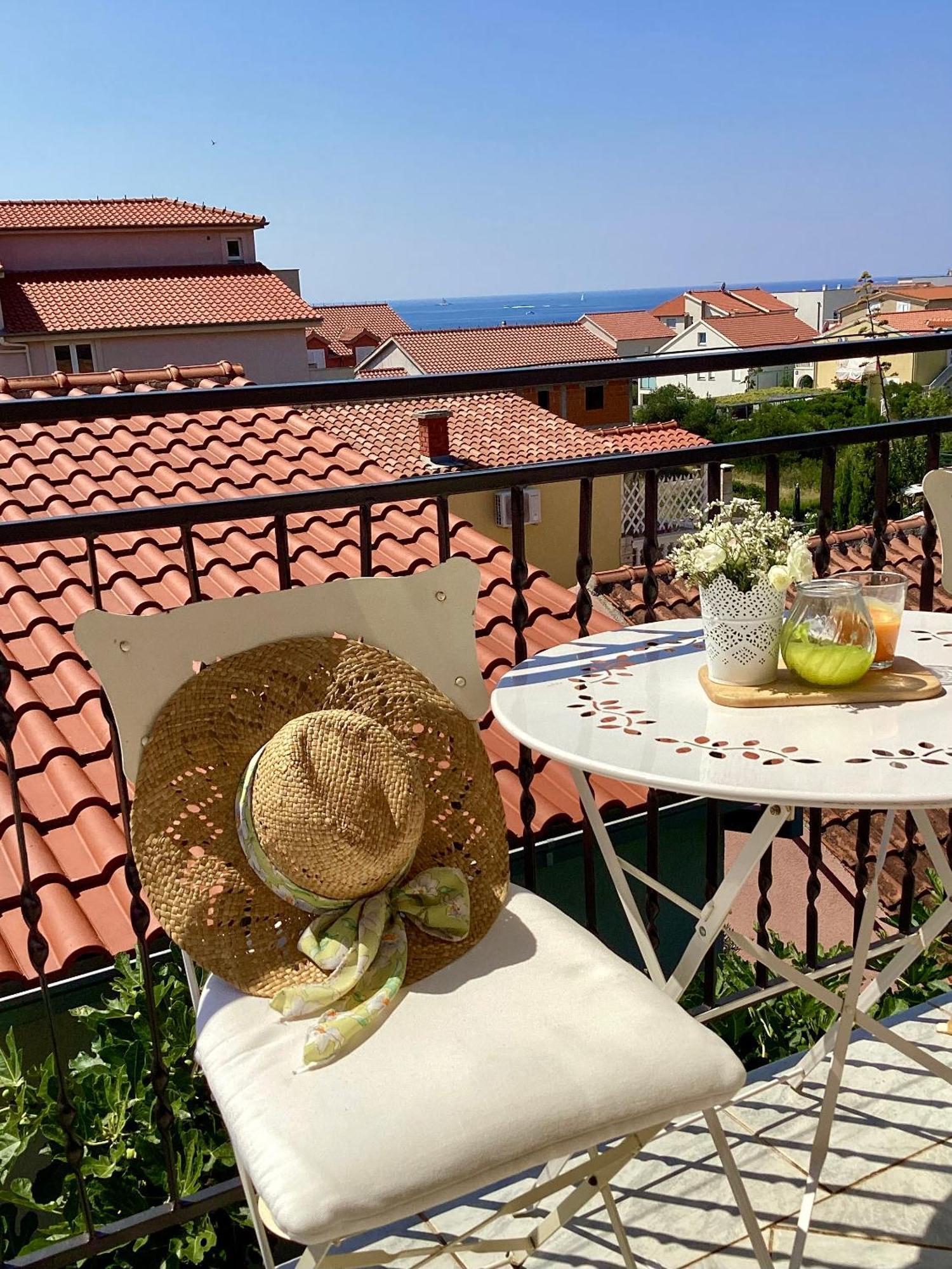 Apartmani Mate Rogoznica  Buitenkant foto