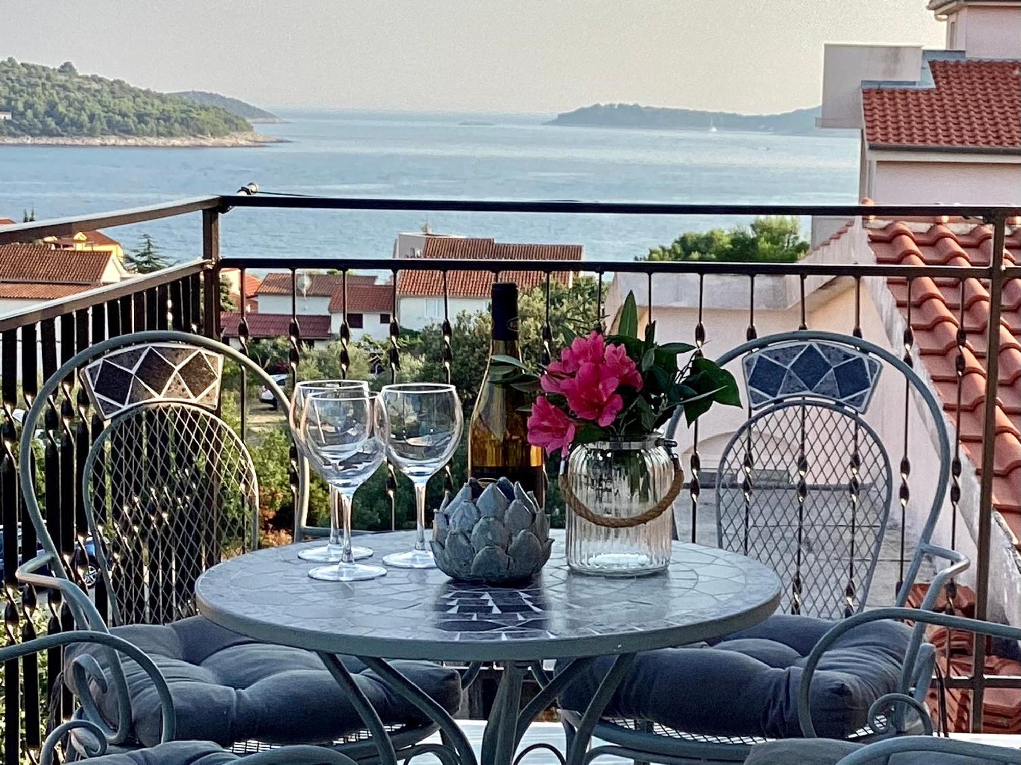 Apartmani Mate Rogoznica  Buitenkant foto